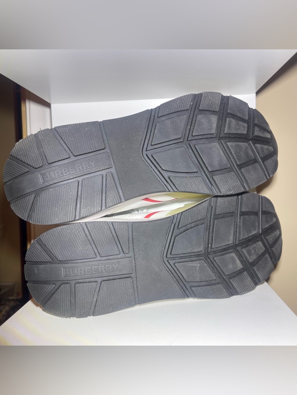 Burberry Ramsey Racing Low - Picture 7 of 9